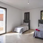 Villa Shy